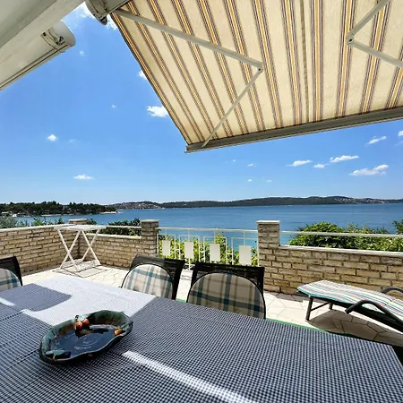 Apartments Mihaela Trogir Exterior photo
