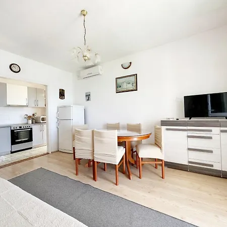 Apartments Mihaela Trogir Exterior photo